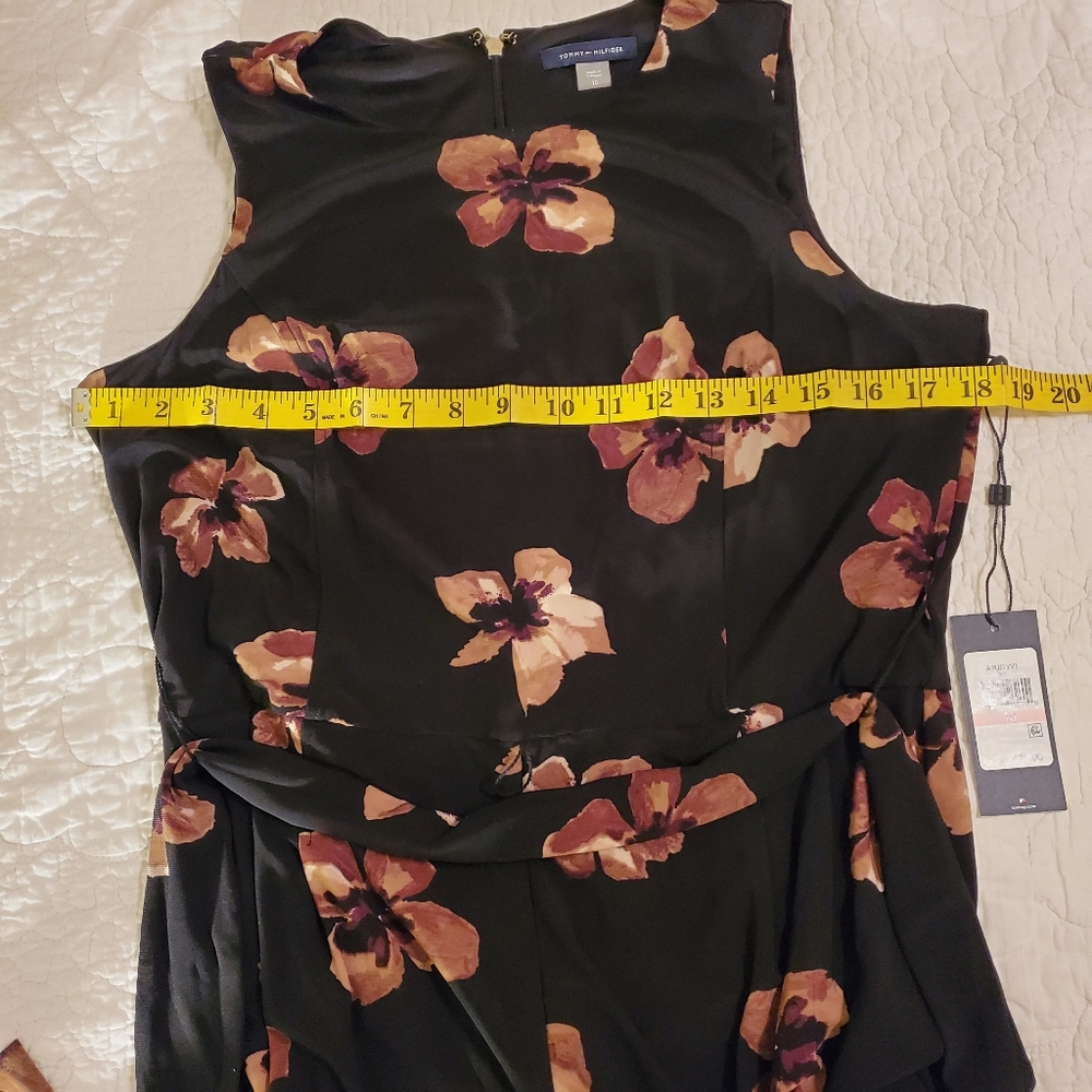 NWT Tommy Hilfiger Floral Cropped Jumpsuit - Picture 5 of 7